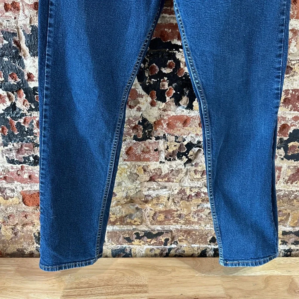 Levis 505 Jeans Mens 32x30 Regular Straight Fit Zip fly Modern Classic
